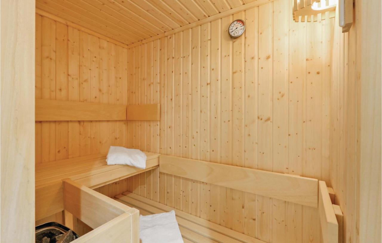 Cozy Apartment In Luebeck Travemuende With Sauna Exterior foto