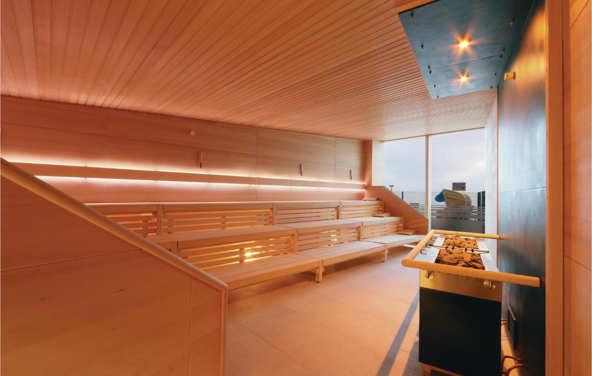 Cozy Apartment In Luebeck Travemuende With Sauna Exterior foto